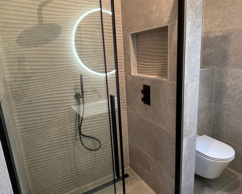 Badkamer en wc gerealiseerd Roosendaal